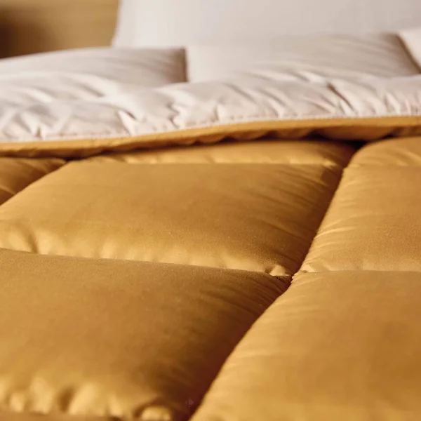 Couette été 240x220 cm COCOON BICOLORE Jaune miel/Galet garnissage fibre polyester 200 g/m2