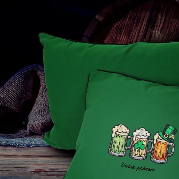 Coussin brodé Saint-Patrick 50x50 cm Vert - Chopes de bière irlandaise au trèfle - Série limitée