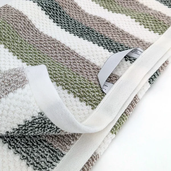 Drap de bain 100x150 cm pur coton collection VISTA blanc vert