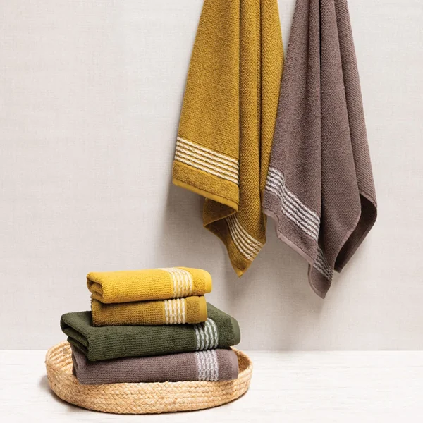 Drap de bain 100x150 cm pur coton INTENSE à bordures blanches couleur jaune