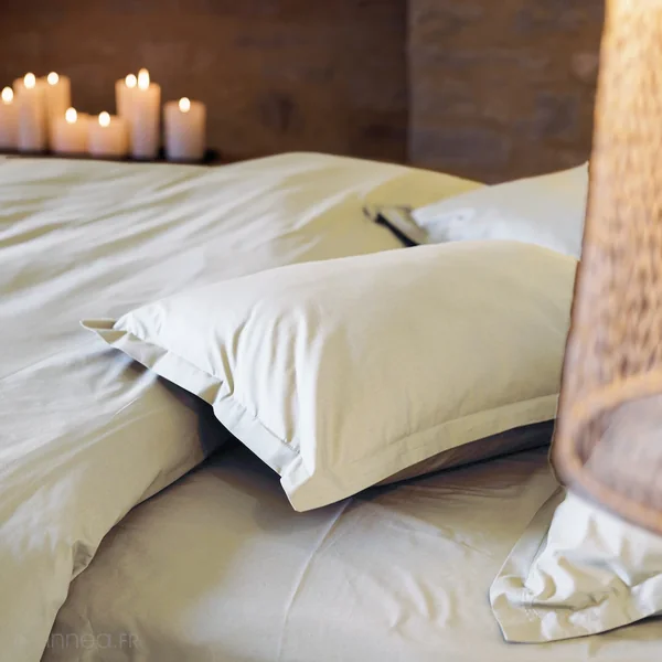 Drap housse uni 180x200 cm bonnet 40 cm percale de coton MANOIR blanc Naturel