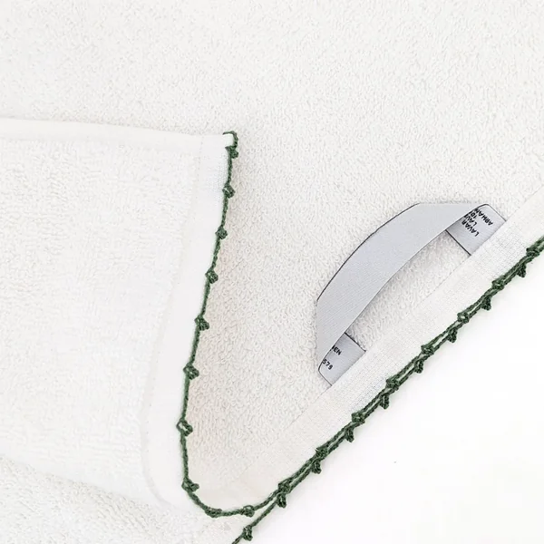 Lot de deux serviettes invité 33x50 cm pur coton collection ORLA avec picueta vert
