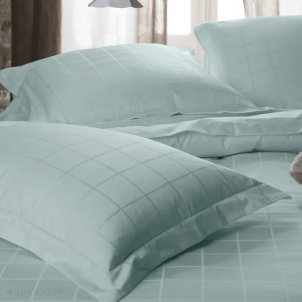 Parure de lit 260x240 cm set 50x70 satin CONCERTO carreaux vert Lichen