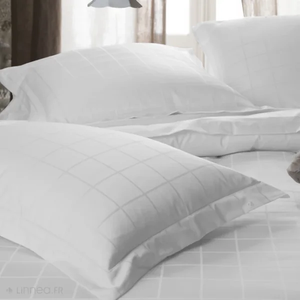 Parure de lit 260x240 cm set 50x70 satin CONCERTO rayures blanc Neige