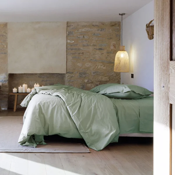 Parure de lit 280x240 cm et taie 50x70 cm percale MANOIR vert Lichen